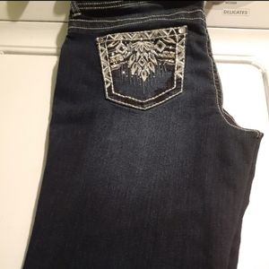 Wallflower size 13 junior